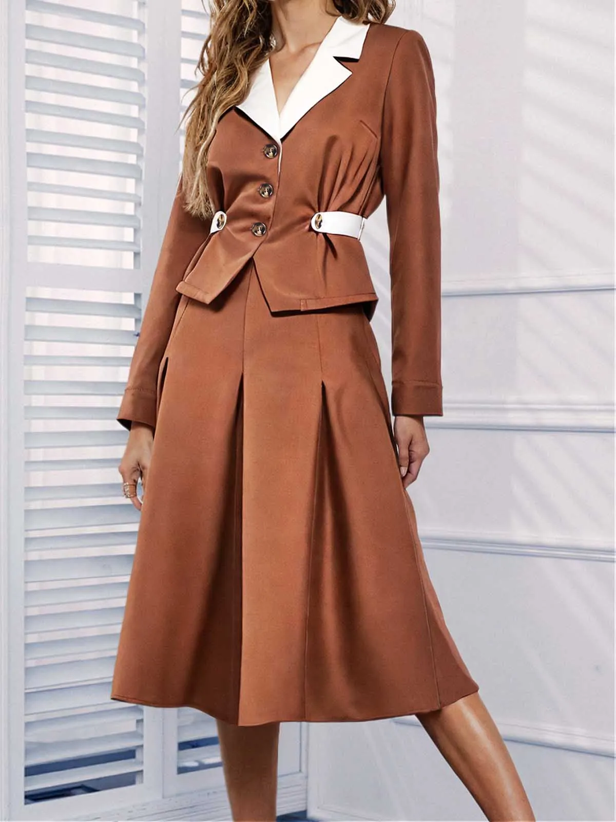 2PCS Brown 1940s Lapel Coat & Pleated Skirt