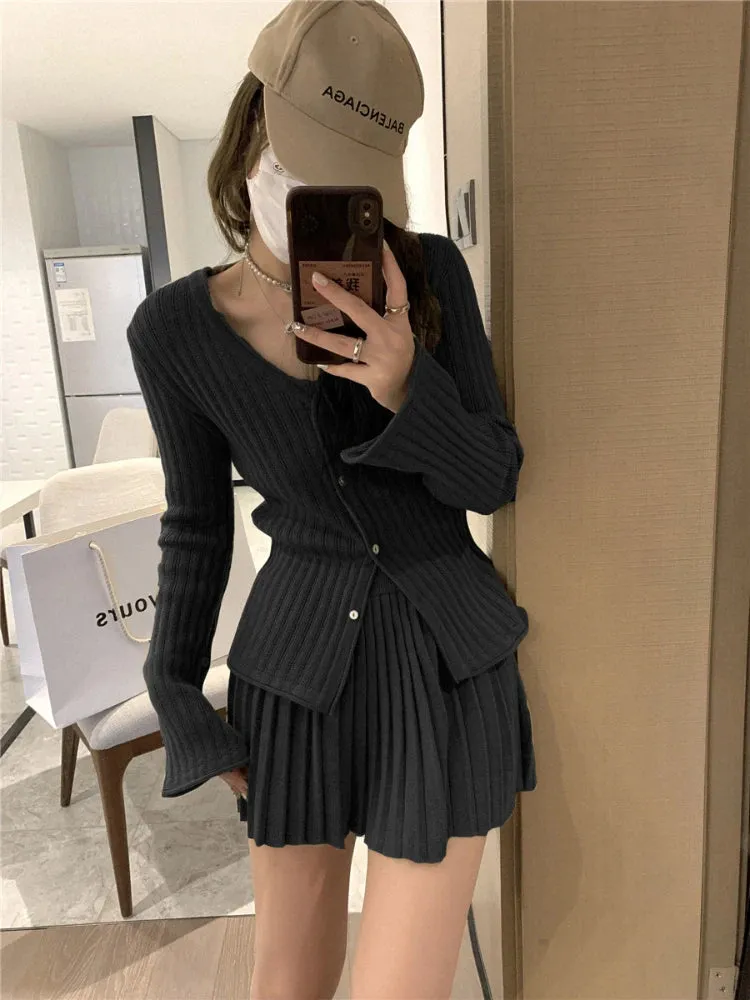 Aiertu New Fashion Casual Single Breasted Knitted Two Piece Set Women Sweater Cardigan Coat   Pleats Skirt Sets Vintage 2 Piece Suits