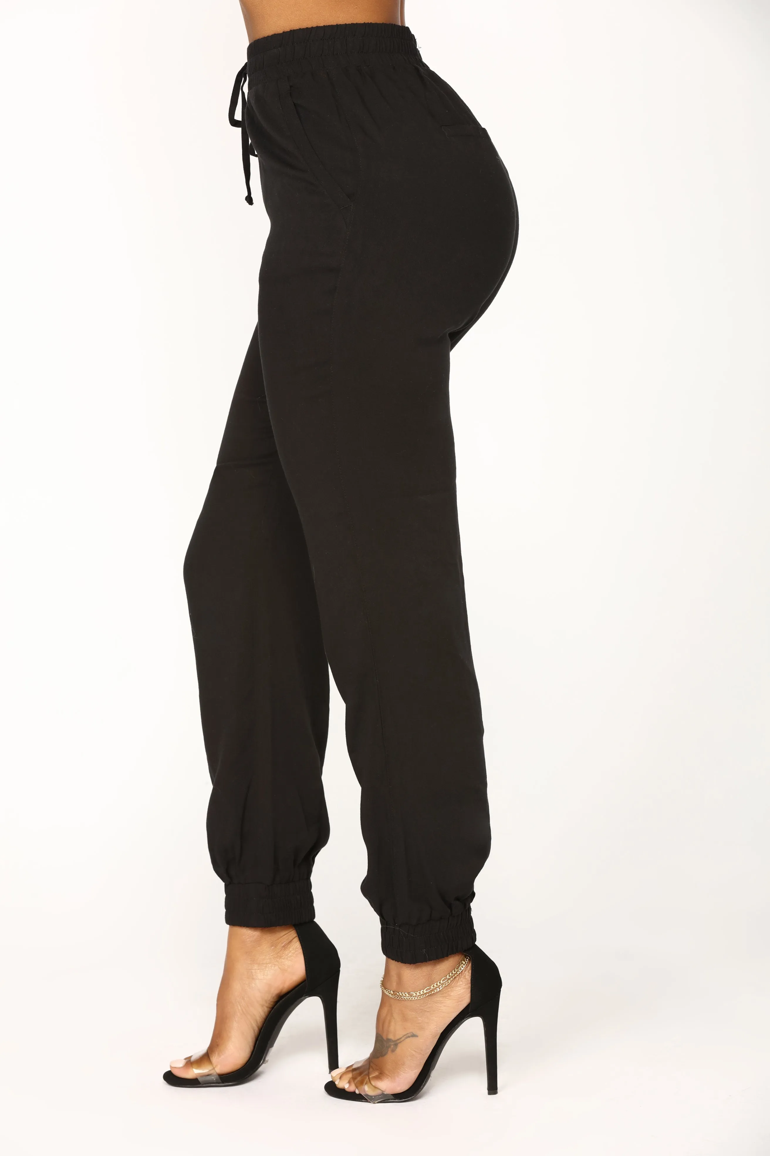 Beachy Breeze Jogger Pants - Black