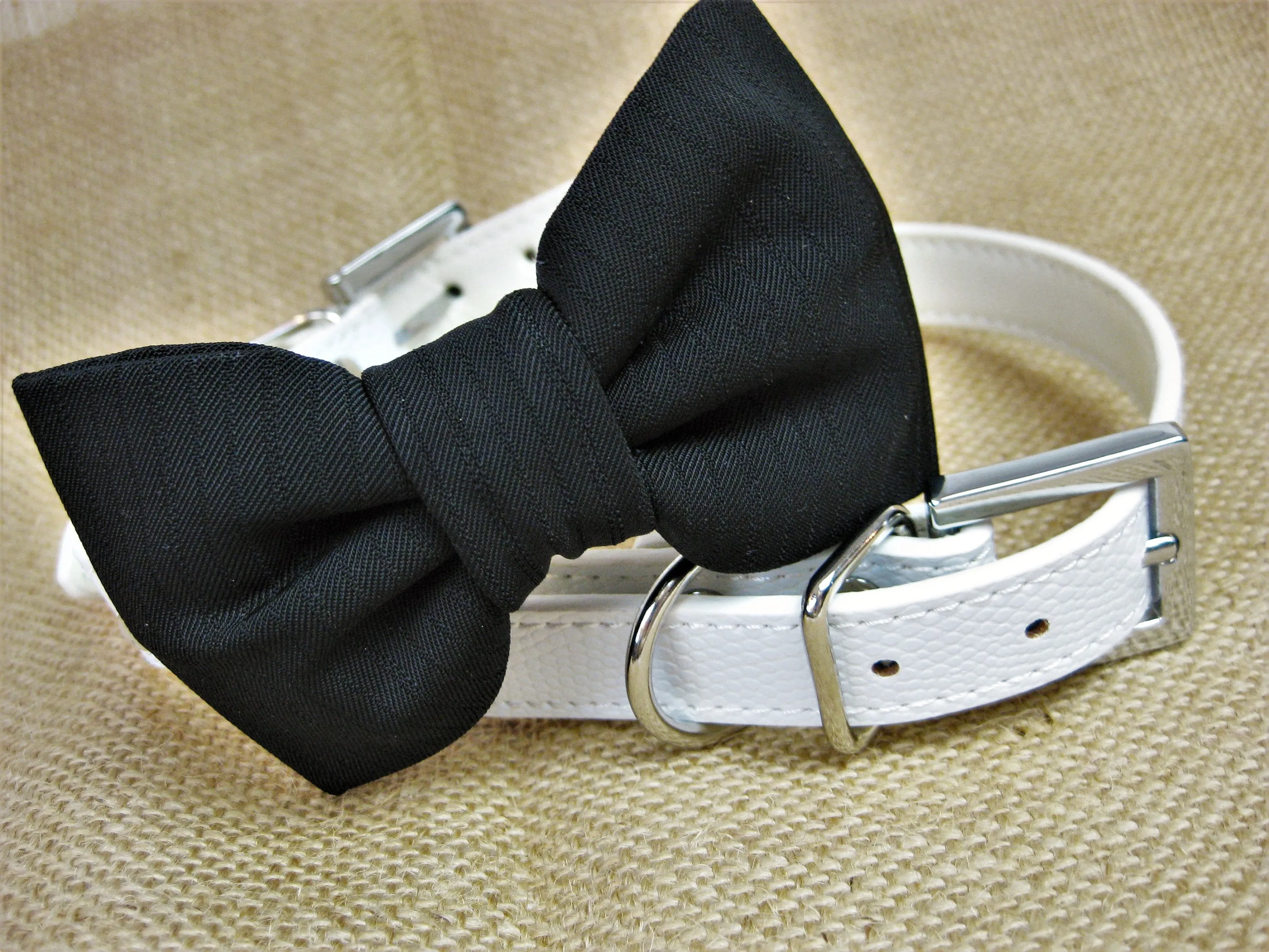 Bowtie Collar | Black Stripe