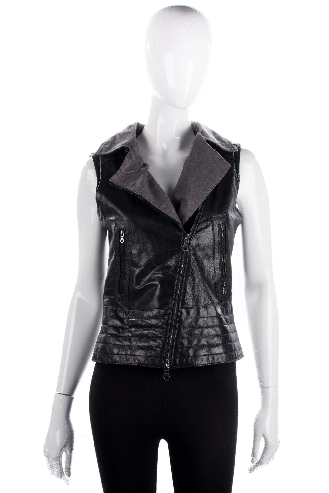 Leather Biker Style Waistcoat Lined Diagonal Zipper Black Size 8/10