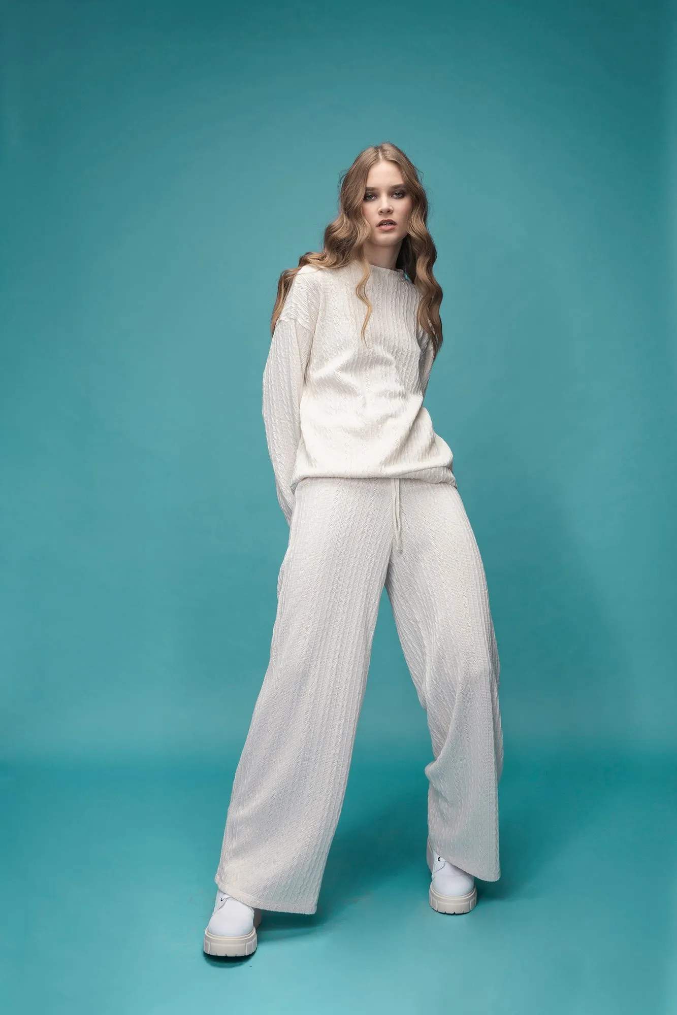 Lumia Knit Pants and Blouse (white)