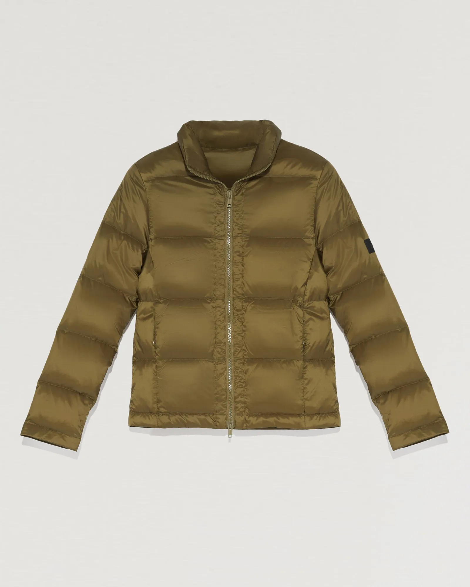 Short light down jacket